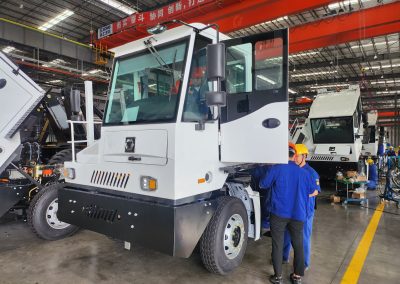 XPT90E Port tug tractor