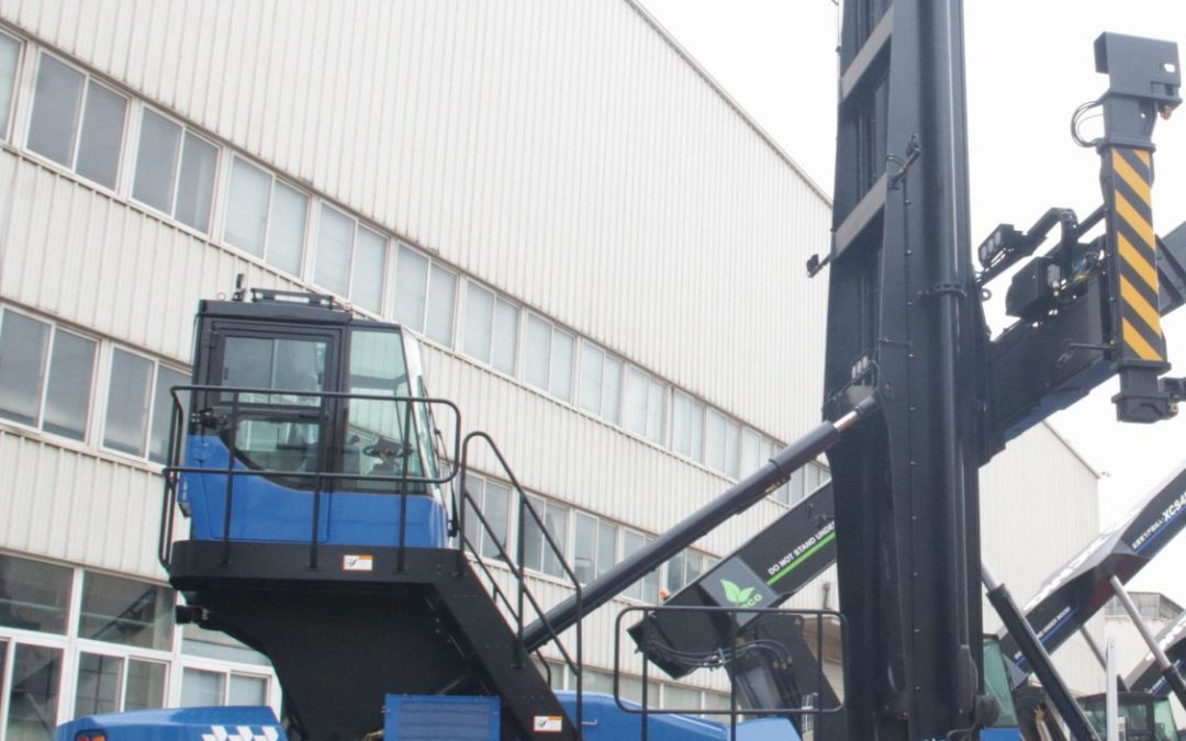 ECH907E Empty Container Handler
