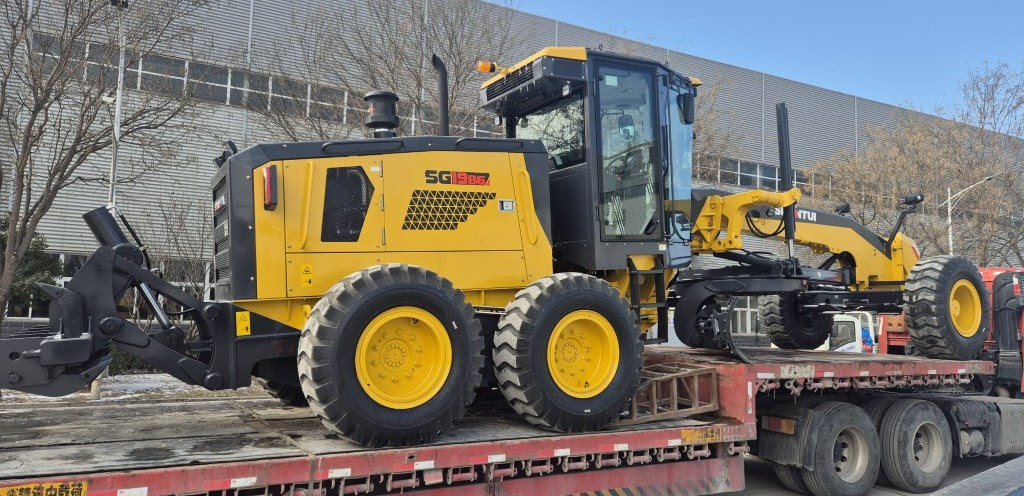 3. Etrucks Shantui 17t grader